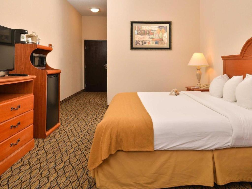 Quality Inn & Suites جيفرسون سيتي المظهر الخارجي الصورة