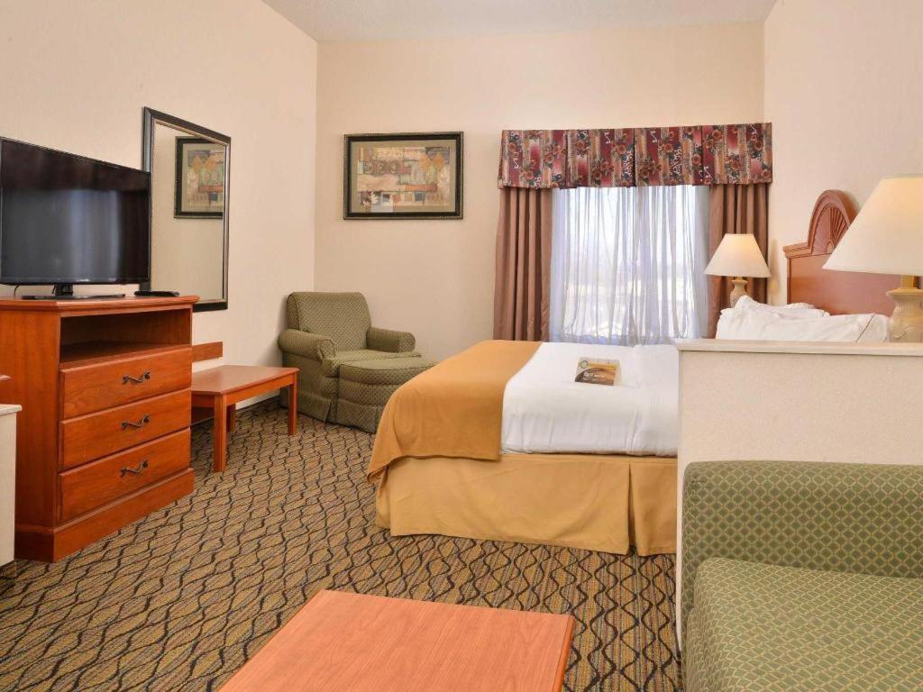 Quality Inn & Suites جيفرسون سيتي المظهر الخارجي الصورة