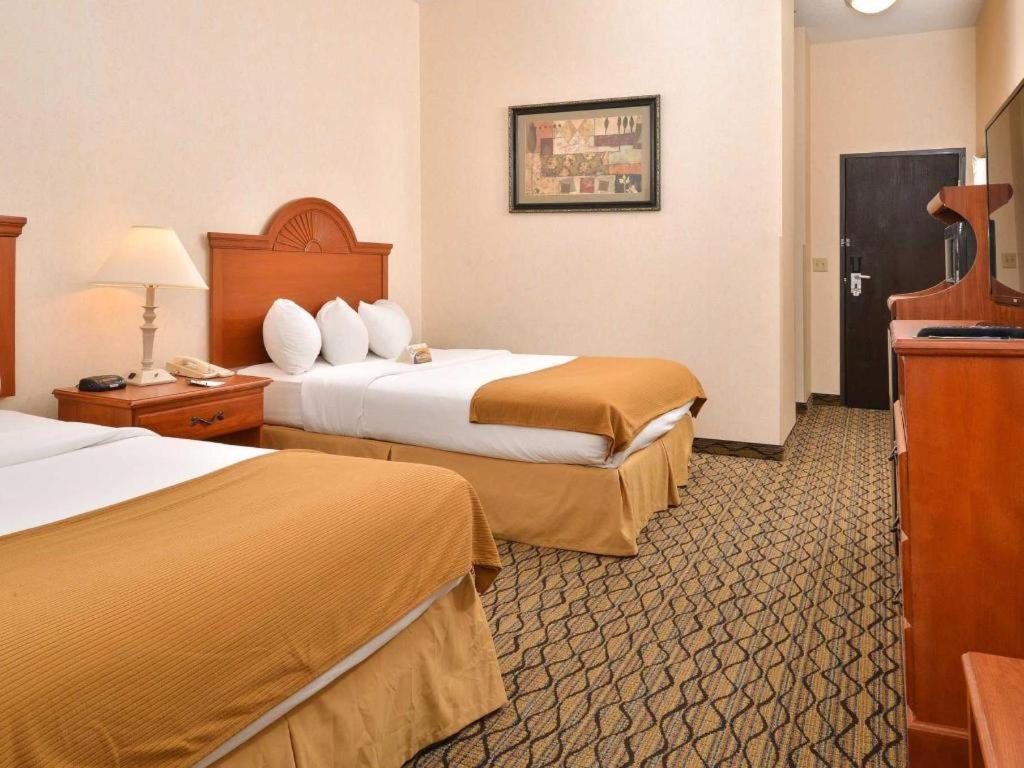 Quality Inn & Suites جيفرسون سيتي المظهر الخارجي الصورة