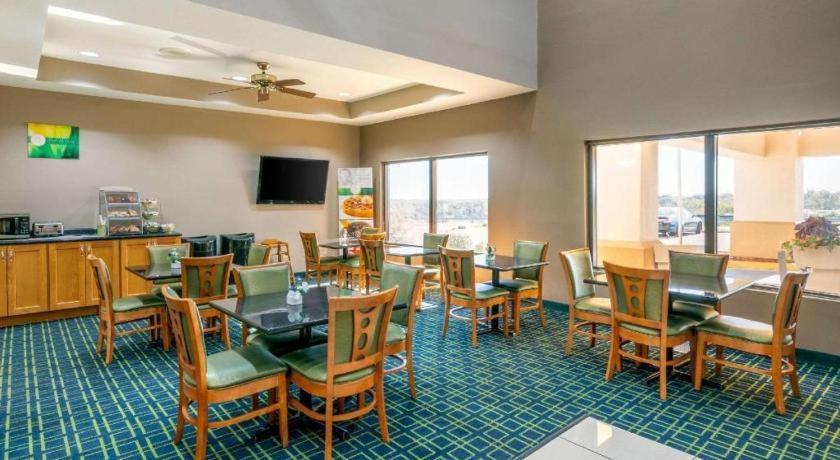 Quality Inn & Suites جيفرسون سيتي المظهر الخارجي الصورة