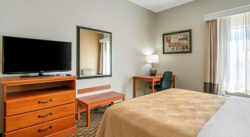 Quality Inn & Suites جيفرسون سيتي المظهر الخارجي الصورة