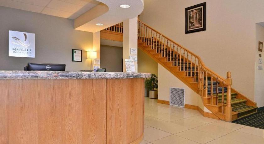 Quality Inn & Suites جيفرسون سيتي المظهر الخارجي الصورة