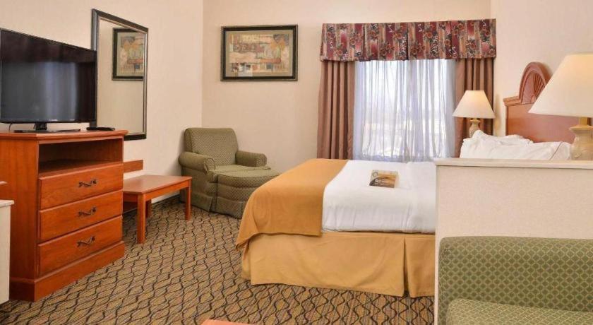 Quality Inn & Suites جيفرسون سيتي المظهر الخارجي الصورة